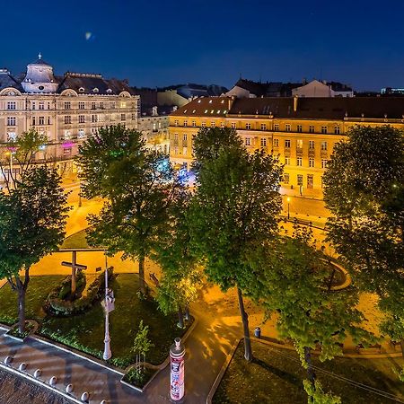 Bv Apartments Svobodu Avenue Lviv Dış mekan fotoğraf